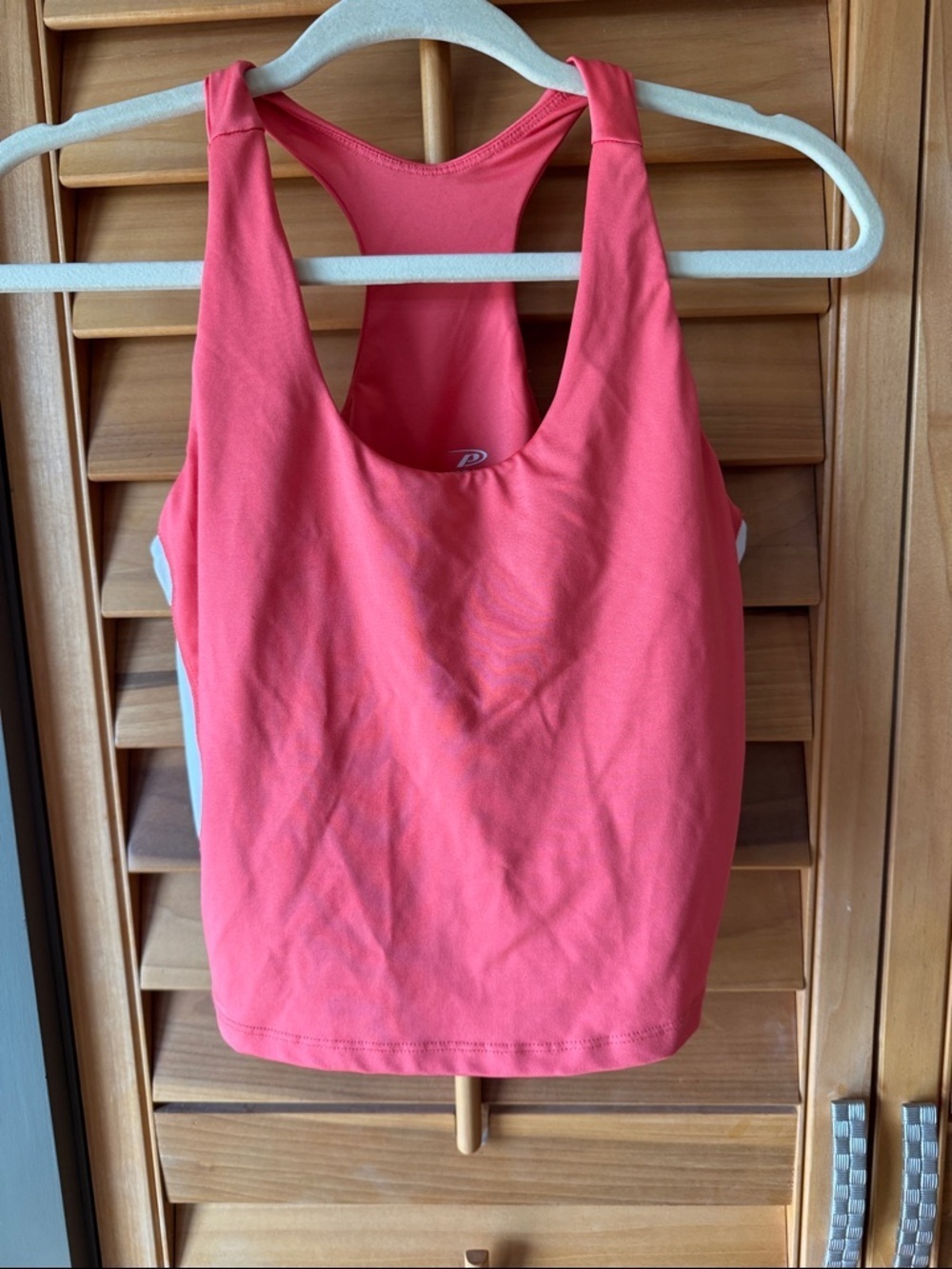 Pro Player Coral-Red Performance Wicking Cropped Tank Top size Medium